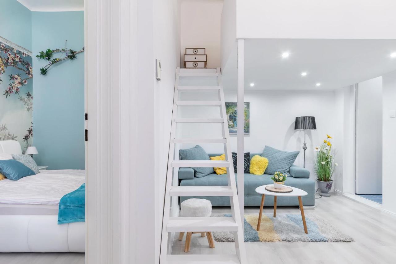Appartement Apartment, In The Middle Of The Center, Quiet, Ac *